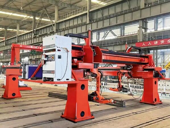 八軸機器人焊接工作站